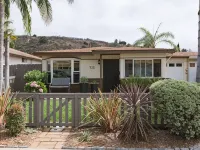 Central Encinitas, 1.4 Miles from Beach - 3つ星