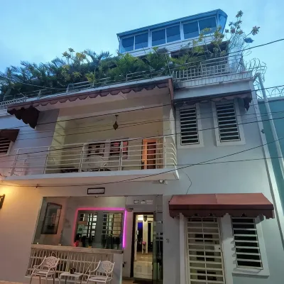Hotel Aluge Hotels near Colonial Zone