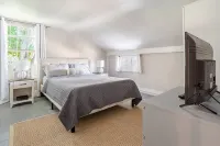 Unbeatable Downtown Mystic Location
