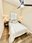 Cozy 1-bedroom Tiny House with WiFi, AC in beautiful Somerset - WiFi
