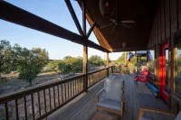 El Castell - on the Llano River [Entire Property - 4 Cabins] - Chalets