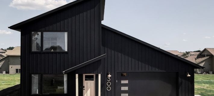 *THE BLACK SHEEP* - Modern, Unique & Clean - BY MSU Hotels in Mankato