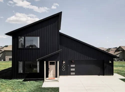 *THE BLACK SHEEP* - Modern, Unique & Clean - BY MSU - Homestays