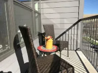 Modern Apt #402 - a Block from St. Pat's Hospital - 4-Star