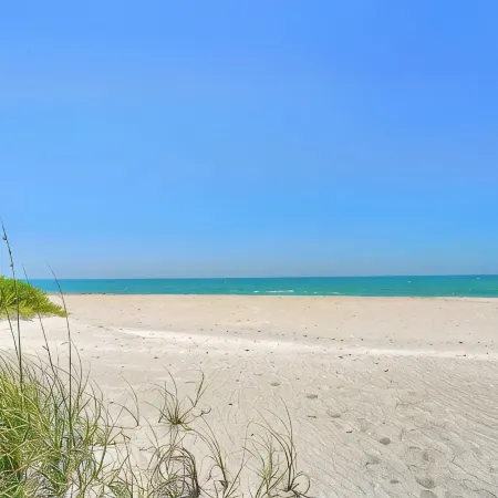 Sunswept Villa 4-Riverwalk/Park Front w/ Pool, Near Ami Beaches - Pet Friendly!