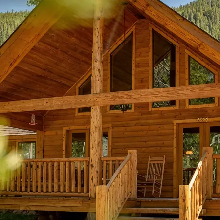 Come Stay and Play in the Rockies with 2 King and 6 Queen beds!  Great ESCAPE!