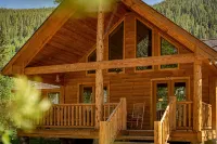 Come Stay and Play in the Rockies with 2 King and 6 Queen beds!  Great ESCAPE! - 4-Star