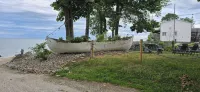 Clean & Cozy Cottage - Lake Views + Private Hot Tub - Wifi