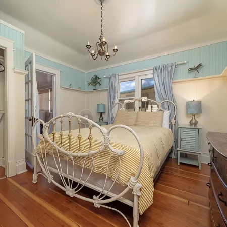 Best Location downtown GJ - Beautifully updated 2 Bedroom!