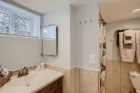 Relaxing Downtown Castle Rock guest suite. - 3-Star