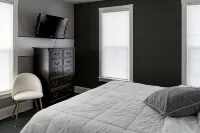 2nd floor loft near the lake! - 3-Star