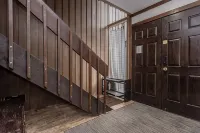Walk to Village Gondola. Updated 4Br 3 Bath for 2 Families. Sleep 10. Fireplace. - Wi-Fi