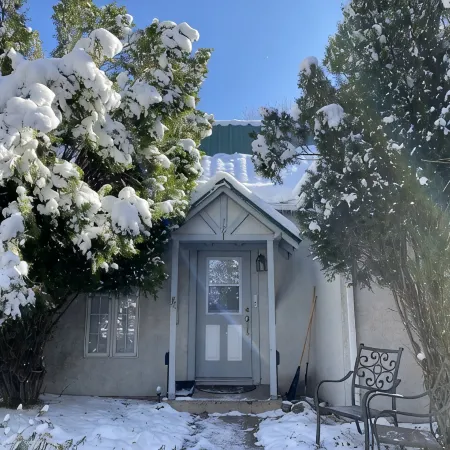 Downtown Paonia-cozy & quaint home