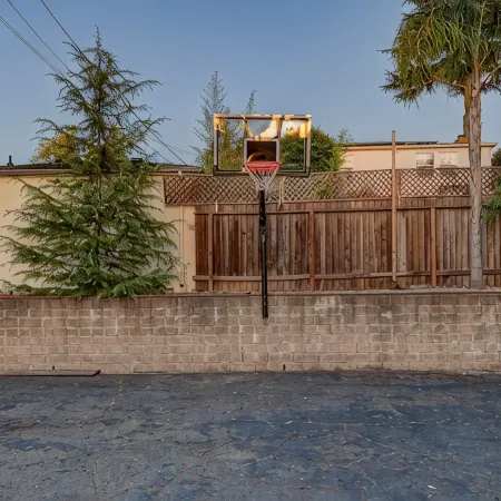 Sunset Spanish Villa W/ Pool, Pool table, BBQ +