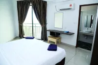 Marina Heights Resort - parking