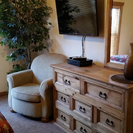 A Luxury Cabin in  a Gated Golf Community
