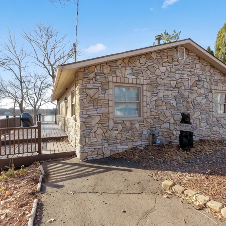 Serpent Lake Cabin • Sleeps 13 • Cuyuna Trail