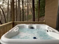 Great Mountain Views, Family Friendly, Hot tub, 5 miles to Downtown Blue Ridge - Feriehus