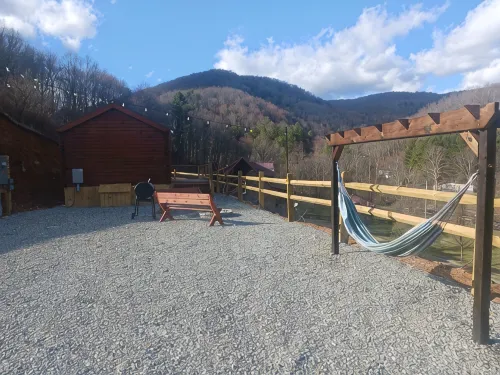 格雷森高地觀景小屋 - 遊戲廳和影院 - 木屋
