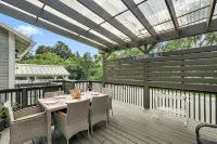 "The Hanscom House" 8 MIN walk to DT! - 4-Star