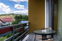 Clement Apartments - 3-Star