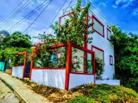 Hotelito la Aventura Private ensuite rooms with AC - 2-Star