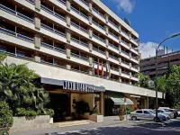 Senator Barajas Hotels near Barajas