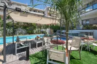 Leonidas Hotel & Apartments - Pools