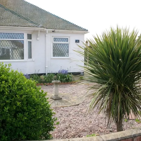 Beach Links Holiday bungalow Prestatyn 400 yards from sandy beach, with Hot Tub