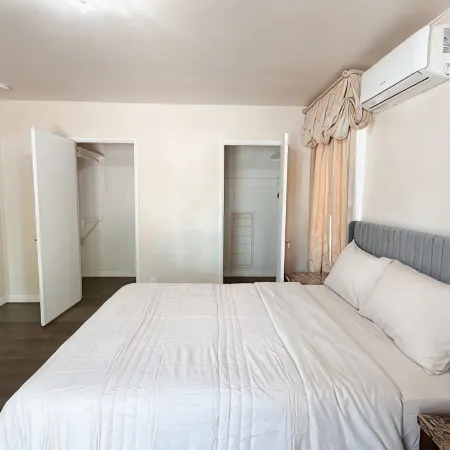 Togetherbnb- Flores Pool House