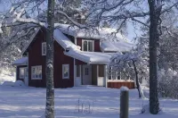Harabygget - charming red/white house close to nature - 2-Star