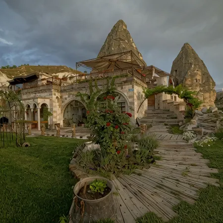 Panoramic Cave Hotel & Spa