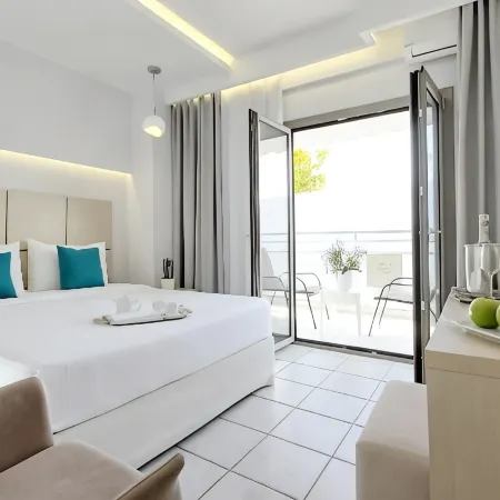 Akrogiali Exclusive Hotel (Adults Only)