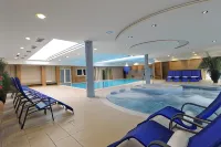 Garden Hotel Wellness és Konferencia - ที่มีที่จอดรถ