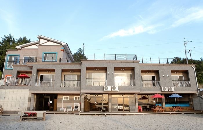 Muan Hyu Pension