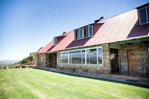 Boschfontein Mountain Lodge - parking