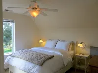 19-Acre Russian River Wine Country Retreat, Private Beaches, beautiful house - Beach