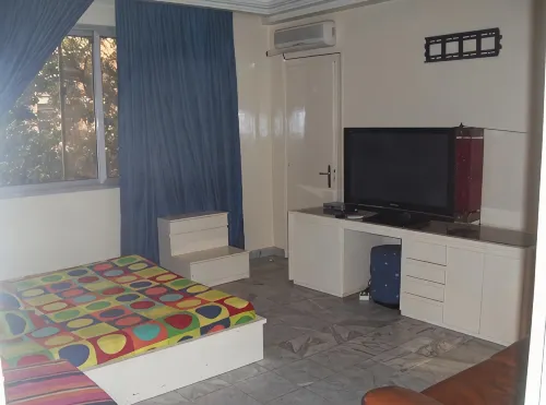 Modern and cozy studio in Dakar Plateau, facing the Cathedral. - Homestays