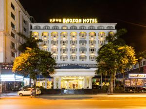Khách sạn Quốc tế Bảo Sơn