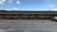 Budget Inn - parking