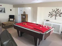 Whitton Lodge Serviced Accommodation 사우스노만톤 호텔