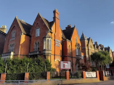 The Corner House Hotel Hotels near Taunton Railway Station