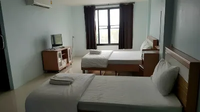 Sutharnlai Apartment Hotels in Si Prachan