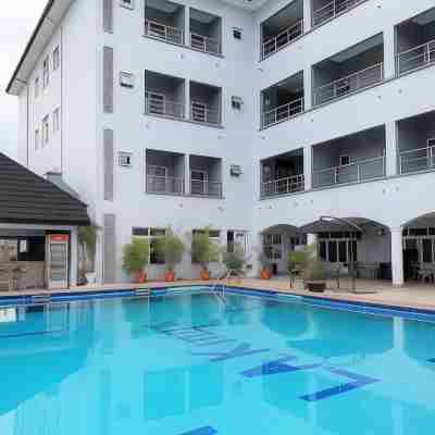 L. A Kings Hotel Fitness & Recreational Facilities