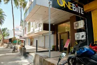 Malvan's Aishwarya Hotel Hotels near Talashil Beach