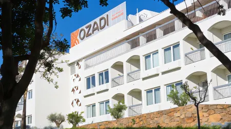 Ozadi Tavira Hotel