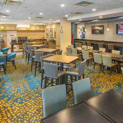 Residence Inn Moncton Dining/Meeting Rooms