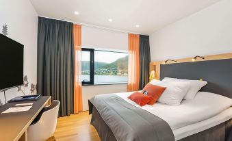 Clarion Hotel the Edge