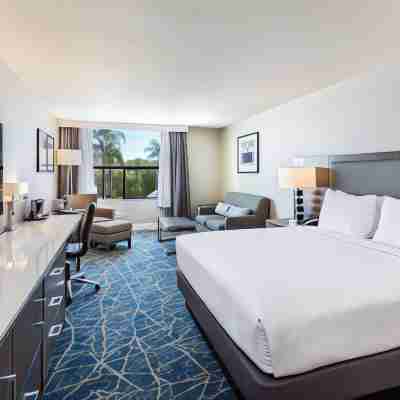 Doubletree by Hilton Pomona Rooms