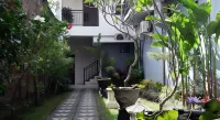 卡盟民宿 薩努爾碼頭附近的飯店